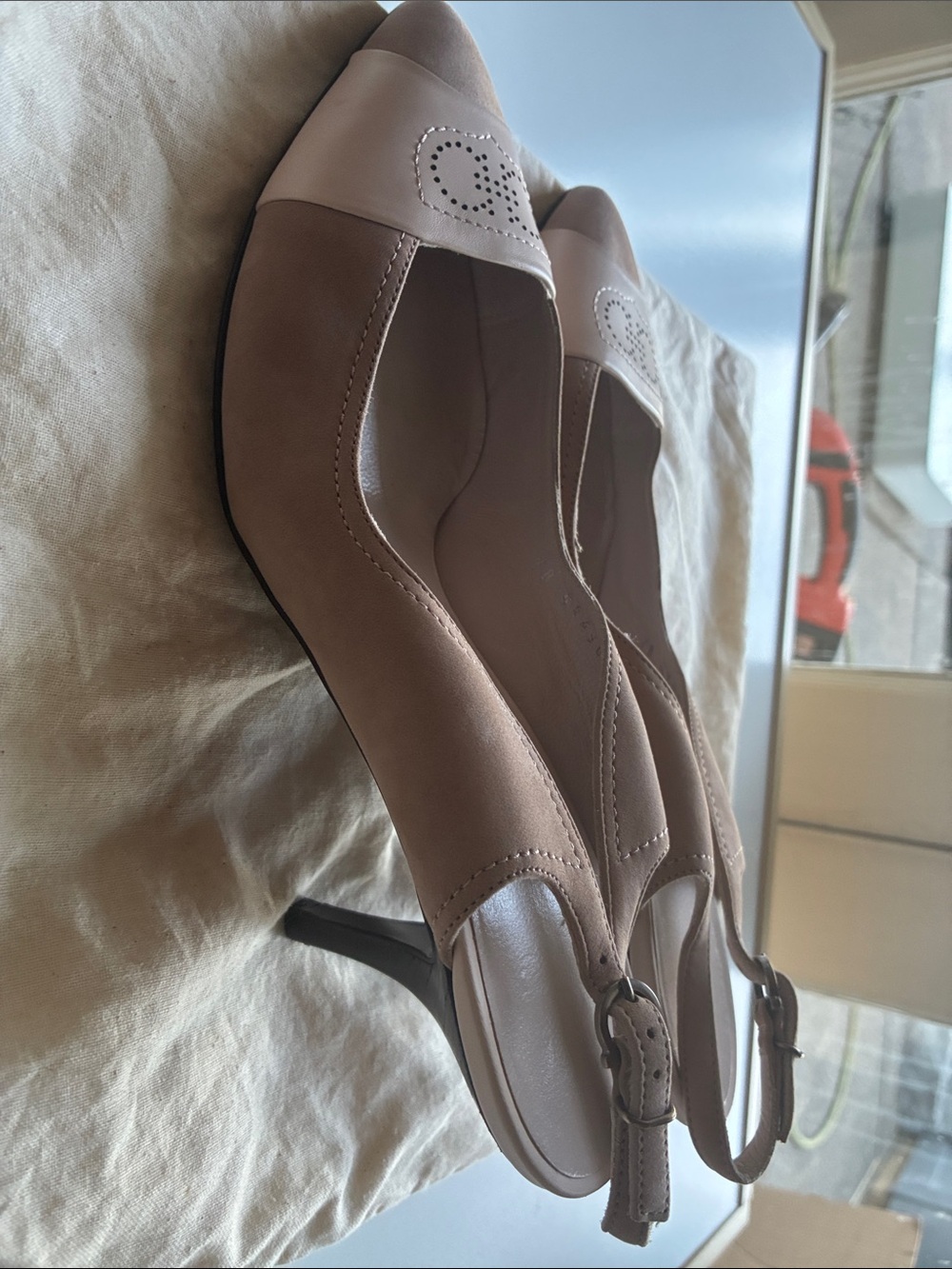 Salvatore Ferragamo Two-Tone Taupe and Blush Pointed Slingback Pumps - Picture 3 of 8
